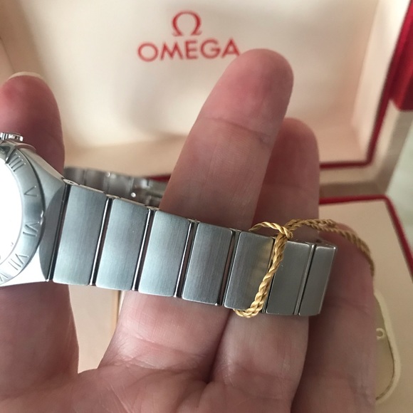 Ladies NEW Omega Constellation Watch - Picture 5 of 8